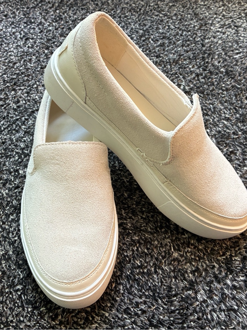UGG Zilo Slip-On Suede Sneaker US Size 7.5 in Color bone